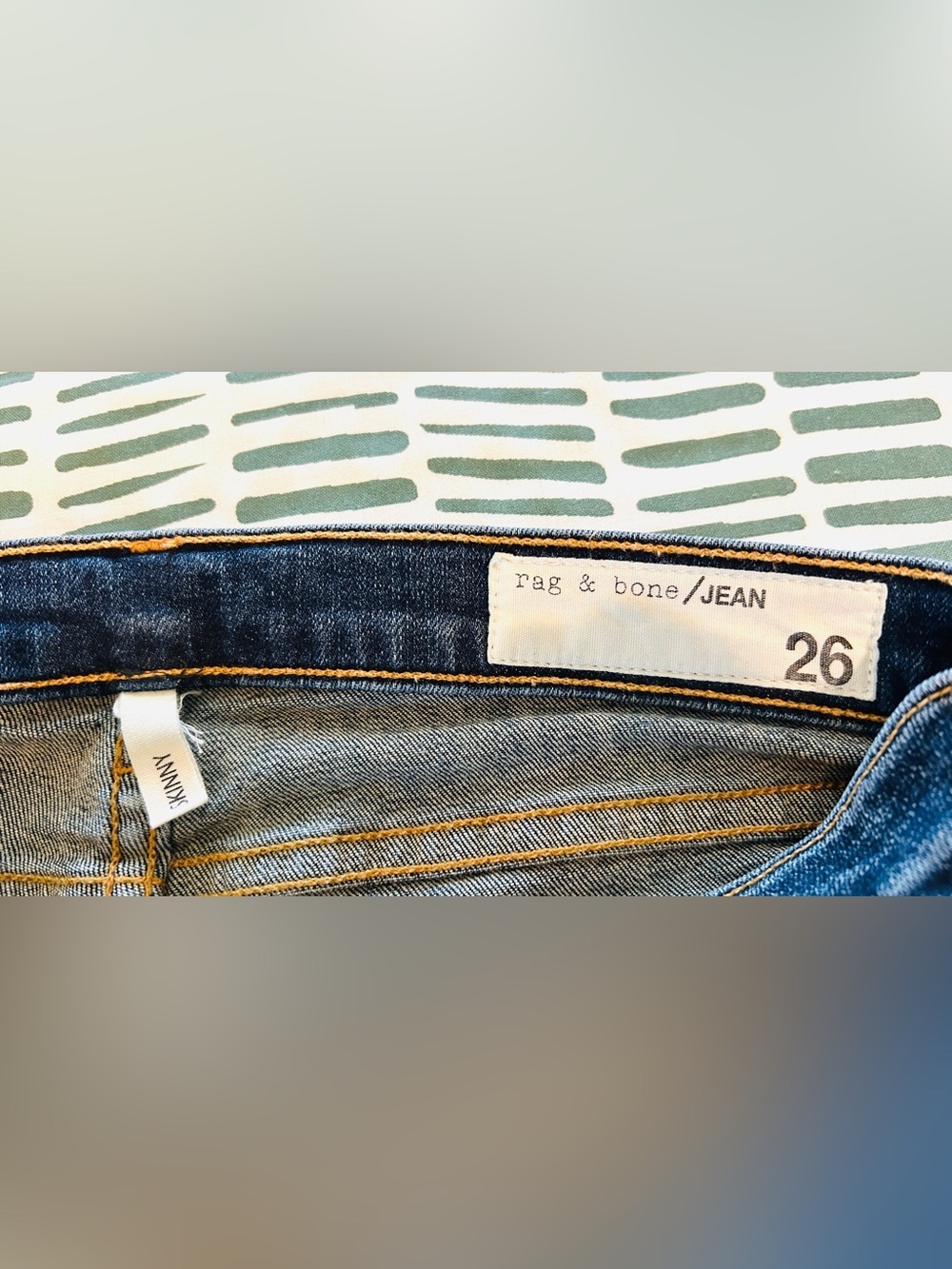 Rag & Bone/JEAN Dark Wash Raw Hem Skinny Ankle Jeans Size 26 - Picture 5 of 7